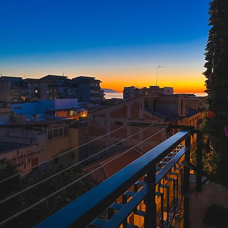 Seaview Terrace Apartment Relax & Comfort In Milazzo, Ture'S Home エクステリア 写真